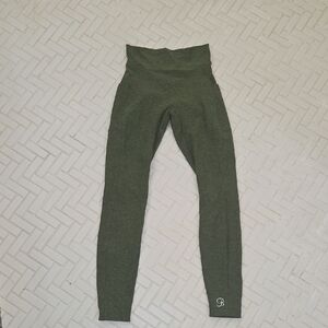 Bombshell Sportswear Curves 2.0 Leggings Size Small in Juniper